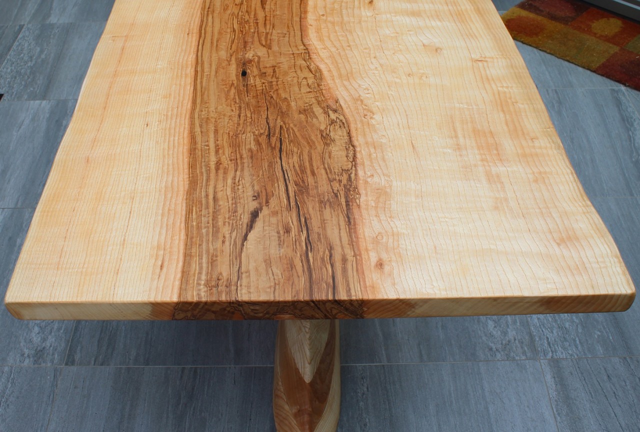 Étkezőasztalok 6-8 főre